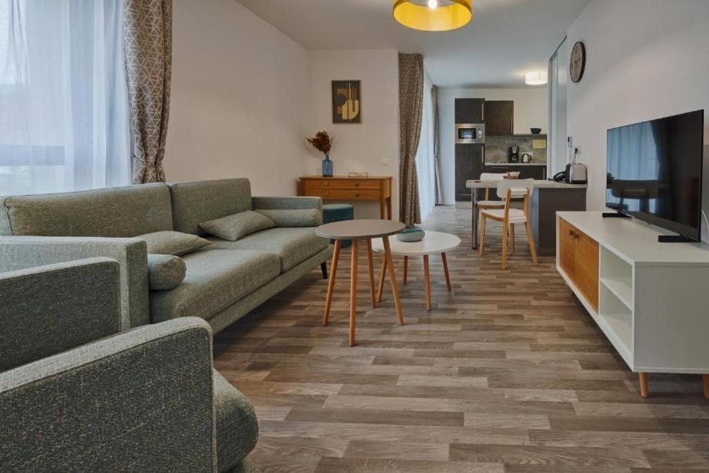 Domitys Le 225 Aparthotel Levallois-Perret Exterior foto